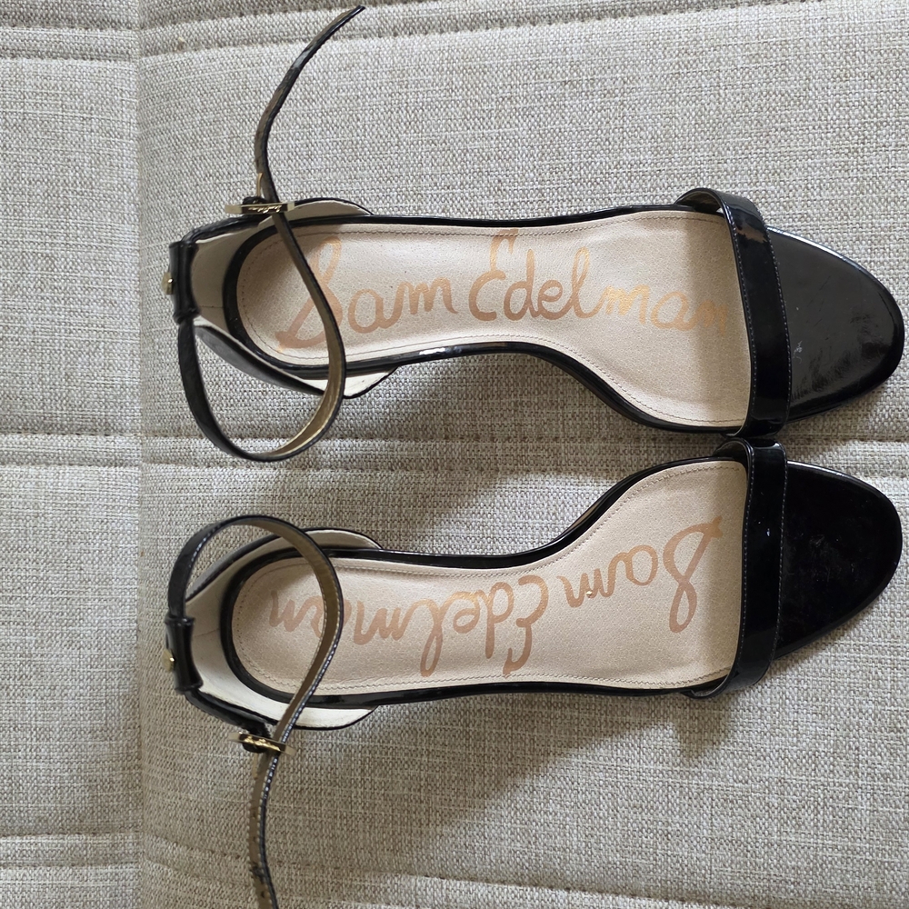 Sam Edelman Black Sandals with Elegant Design